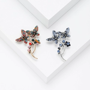 Vintage Butterfly Brooch For Women Alloy Multi Color Rhinestone Inlaid Fashion Accessory Clothing Pin Brooches Gift