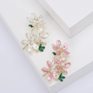 Elegant Enamel Flower Brooch With Faux Artificial Pearl Alloy Peach Blossom Pin For Women Wedding Party Jewelry Accessories