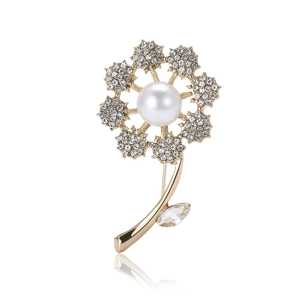 Elegant gold flower brooch with white pearl and sparkling crystals for suits