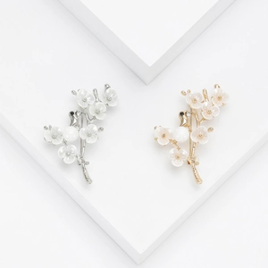 Élégante Broche Branche de Prunier avec Pie Oiseau Alliage Künstliche Perle Strass Style Coréen Épingle pour Femme Bijoux Costume
