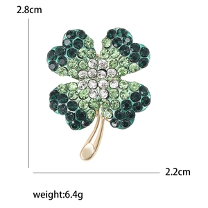 Exquisite green rhinestone four-leaf clover brooch in gold finish, size 2.8cm by 2.2cm