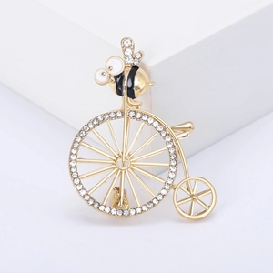 Elegante spilla ape su bicicletta con strass luccicanti e finitura smalto