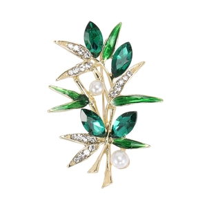 Broche bambou élégante avec feuilles en cristal vert et perles sur base dorée