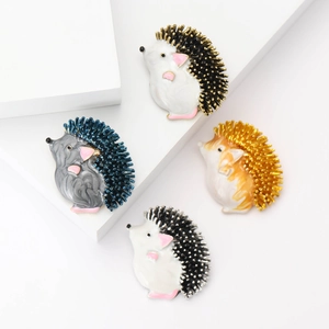 Creative Enamel Hedgehog Brooch For Women Cute Animal Lapel Pins Alloy Drip Oil Jewelry Fashion Clothing Accessories Gift