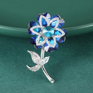 Exquisite Crystal Flower Brooch For Women High-End Copper Zirconia Plant Floral Lapel Pin For Suit Dress Wedding Party Banquet Jewelry Gift