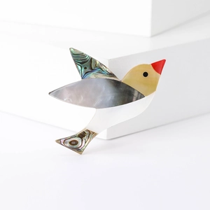 Élégante Broche Oiseau en Nacre Naturelle et Coquille d'Abalone Bec Rouge Épingle Animale pour Femmes Bijoux en Alliage Mode