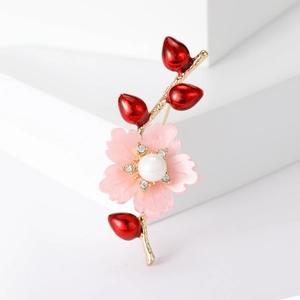 Eleganter Blumen-Zweig-Brosche mit rosa Kirschblüte und Perlen in Gold-Finish
