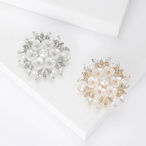 Eleganter Legierung Blumen Brosche Mit Künstlicher Künstliche Perle Und Strass Eingelegt Mode Kristall Floral Nadel Für Damen Hochzeit Bankett Schmuck