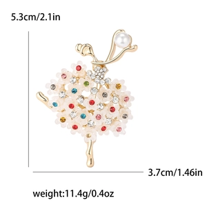 Detailansicht der Ballett-Brosche mit bunten Strasssteinen und Maßen von 5,3 x 3,7 cm