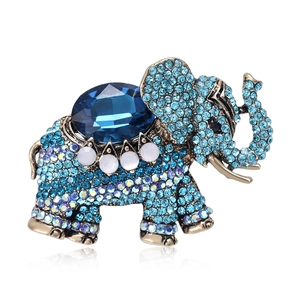 Vintage Alloy Rhinestone Elephant Brooch For Women Retro Animal Pattern Pin Breastpin With Artificial Pearl Decor