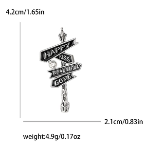 Broche panneau de rue vintage en argent avec strass Happy Kiss Beautiful Love décor