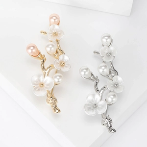 Elegant Peach Blossom Flower Branch Brooch Pin Alloy With Faux Artificial Pearl Inlaid Vintage Gold Silver Plated Jewelry For Women Wedding Banquet Party Dress Accessories