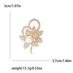 Broche fleur dorée élégante avec strass brillants et perle centrale, hauteur 5 cm
