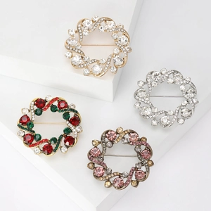 Broche Couronne en Alliage de Strass Vintage pour Femme Élégante Broche Guirlande Florale pour Manteau Châle Accessoires Cadeau de Noël