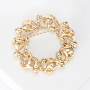 Broche couronne dorée élégante avec strass étincelants et fermoir épingle sécurisé