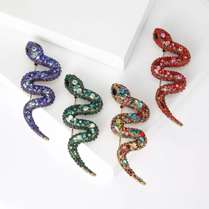 Fashion Korean Alloy Rhinestone Snake Brooch For Women Shiny Animal Shape Inlaid Pin Creative Dress Clothing Accessory Jewelry