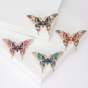 Élégante Broche Papillon en Alliage avec Strass pour Femme Badge d'Insecte en Émail Vintage Bijoux de Mode Accessoires de Vêtements