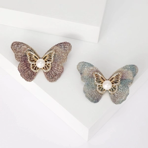 Broche Papillon Élégante Cuivre Alliage Strass Faux Künstliche Perle Ailes en Maille Épingle Vintage pour Femme Mariage Fête Bijoux