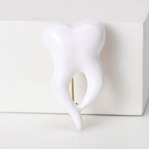 Creative Tooth Crown Enamel Brooch Pin For Dentist Nurse Medical Alloy Drip Oil Jewelry Jacket Lapel Pin Accessories