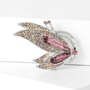 Broche papillon élégante avec zircons roses et violets sur une monture en alliage argent