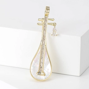 Vintage Pipa Musical Instrument Brooch Alloy Mother Of Artificial Pearl Zirconia Inlaid Pin Elegant Chinese Style Jewelry For Women Banquet Party Accessory