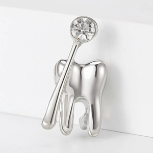Spilla dentale in argento lucido con forma di dente e specchio per regali medici