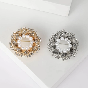 Elegant Alloy Floral Wreath Brooch With Artificial Pearls And Rhinestones Vintage Gold Silver Flower Pin For Women Wedding Banquet Jewelry