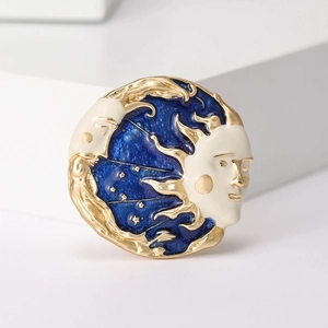 Vintage Sun Moon Celestial Enamel Brooch Pin Gold Plated Alloy Starry Blue Celestial Lapel Pin For Suit Dress Women Jewelry