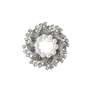 Elegant floral wreath brooch with sparkling rhinestones and white pearls in silver alloy