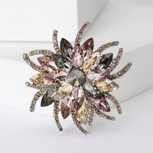 Luxueuse Broche en Alliage avec Strass en Forme de Fleur pour Femme Vintage Élégante Broche en Cristal Soleil pour Mariage Banquet Fête Bijoux Cadeau