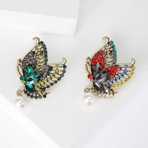 Vintage Alloy Rhinestone Butterfly Brooch For Women Elegant Hollow Out Design With Faux Artificial Pearl Pendant Jewelry Accessory