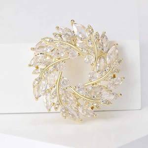 Broche couronne d'épis de blé dorée avec zircons étincelants pour costume de femme
