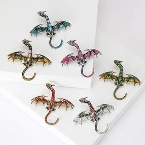 Vintage Magic Dragon Brooch Enamel Drip Oil Pterosaur Animal Pin Alloy Rhinestone Corsage For Suit Jacket Fashion Jewelry