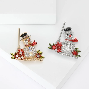 Süße Weihnachts Schneemann Brosche Für Damen Legierung Strass Emaille Schneemann Mit Besen Brosche Pin Mode Winter Schmuck