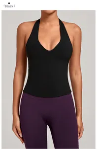Détail du débardeur de yoga noir à col en V en tissu hautement élastique pour fitness