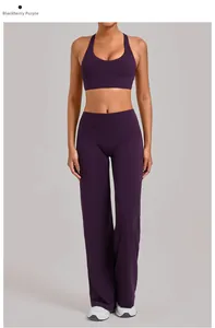 Dames yoga set in braampars met een sportvest en wijde broek voor fitness en sport