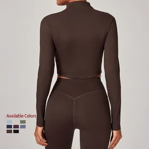 Ensemble de yoga pour femme avec veste à col montant et pantalon à taille haute gainant