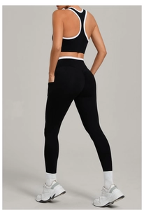 Detailansicht der High-Waist-Leggings mit Scrunch Butt und Sport-BH mit Kontrastbesatz für Gym