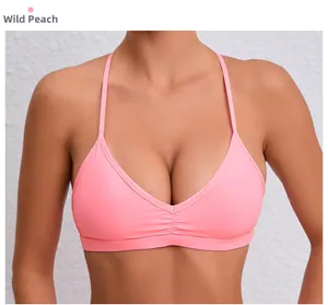 Détail du soutien-gorge de sport pêche sauvage avec col en V et fines bretelles