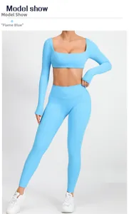 Dettaglio del top a collo quadrato e leggings yoga a vita alta nel colore blu fiamma