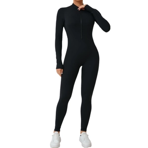 Combinaison de yoga noire à manches longues pour femmes avec col montant zippé