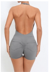 Tuta da yoga grigia con scollo all'americana e dettaglio scrunch per sollevamento glutei