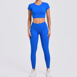 Ensemble de yoga bleu roi pour femme avec crop top manches courtes et legging