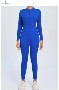 Vue avant de la combinaison de yoga bleue royale à manches longues avec demi-zip et col montant