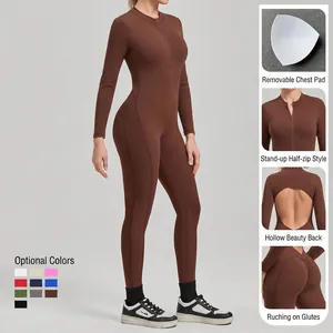 Combinaison de yoga marron à manches longues avec zip, dos ouvert et effet froncé