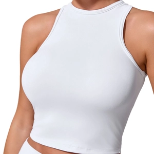 Top sportivo bianco senza maniche ad asciugatura rapida per yoga e fitness donna