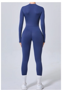 Vue arrière du body bleu marine à manches longues montrant la coupe ajustée et élastique