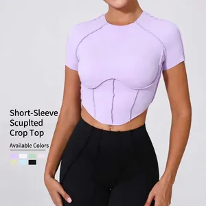 Haut Court Athlétique Ajusté pour Femmes Coutures Apparentes Séchage Rapide Workout Fitness Gym T-Shirt de Yoga à Manches Courtes Haut