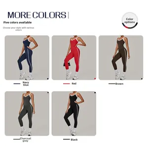Tweeledige sportsets in vijf kleuren met V-hals tops en gestreepte nauwsluitende broeken