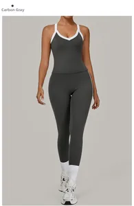 Detail van de antracietgrijze yogaset met V-hals tanktop en legging met hoge tailleband